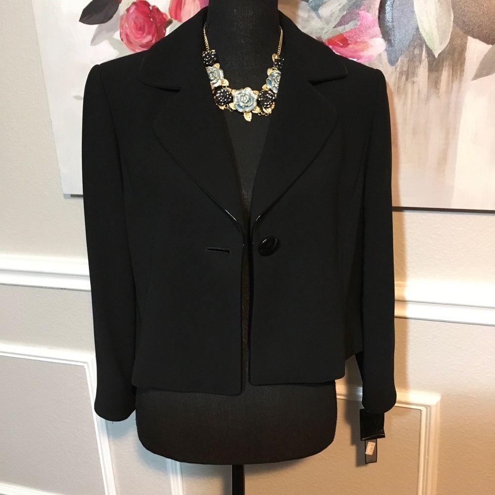 Black Tailored Blazer with Wide Lapels || Size 12P